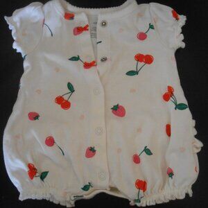 CARTER'S NEWBORN SIZE 0-3 MONTHS ONESIE OUTFIT SET CHERRY PRINT RUFFLE BUTT 👶